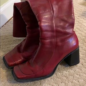 Women’s leather boots